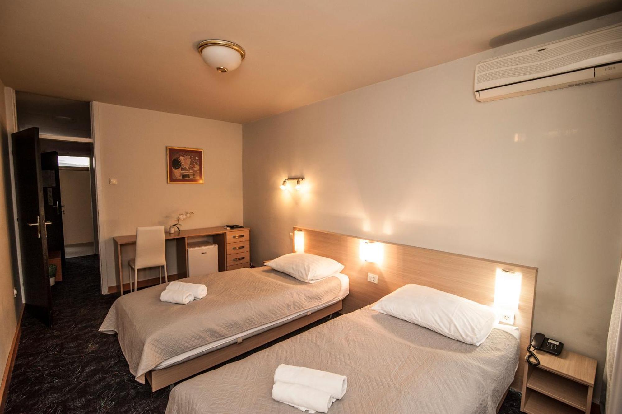 Hotel Faraon Celje Phòng bức ảnh