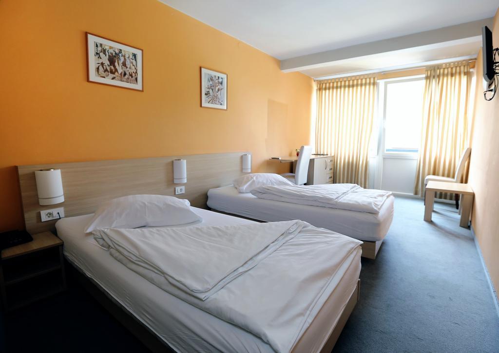 Hotel Faraon Celje Phòng bức ảnh